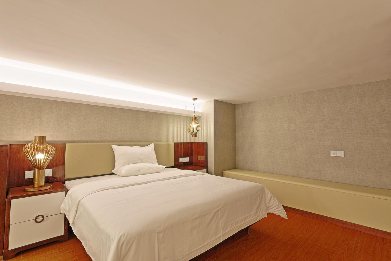 Days Inn South Guangzhou Raiway Station Екстериор снимка