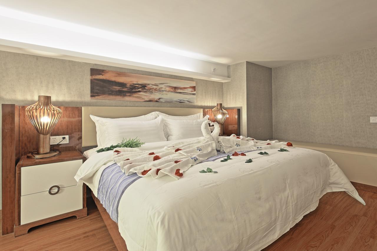 Days Inn South Guangzhou Raiway Station Екстериор снимка